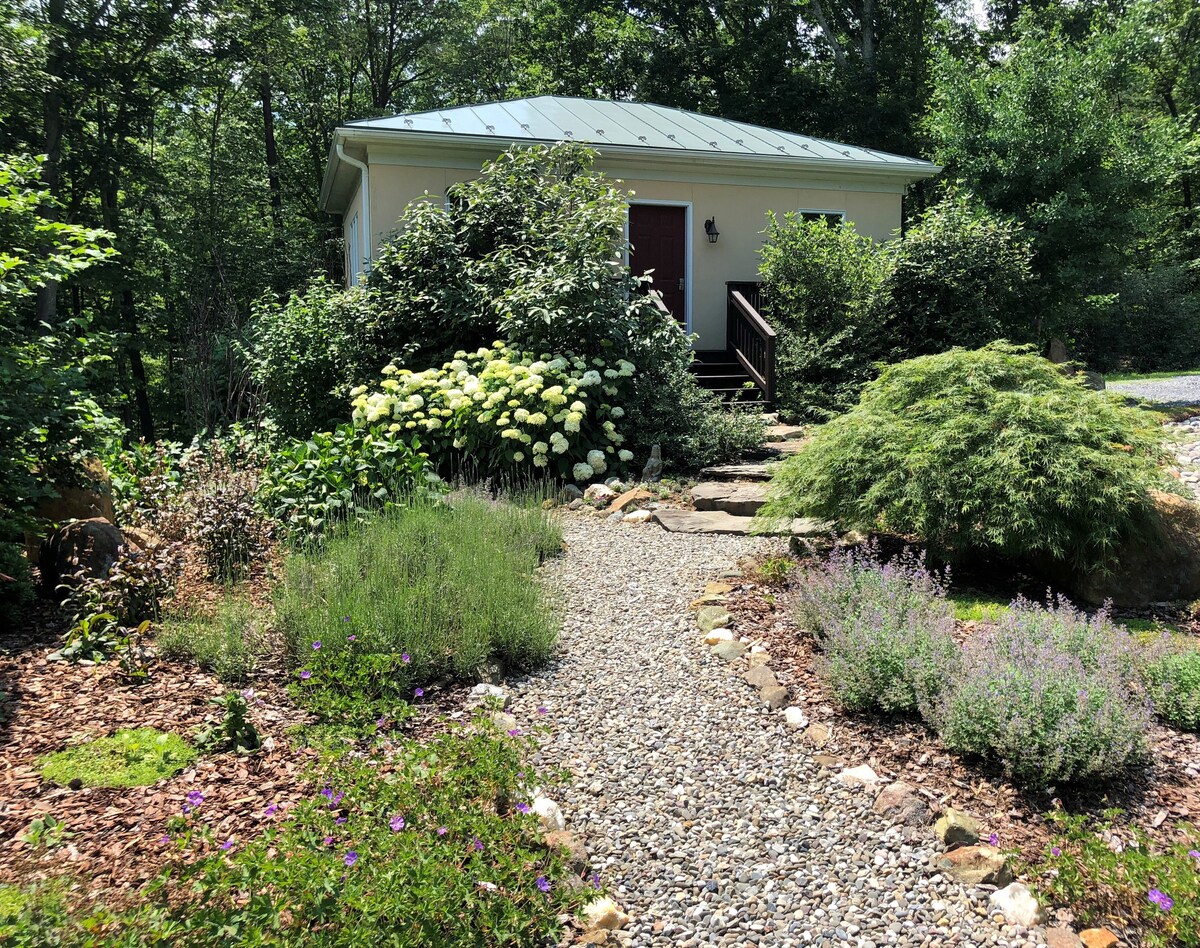 Beautiful, Remodeled Eco Cottage in Afton