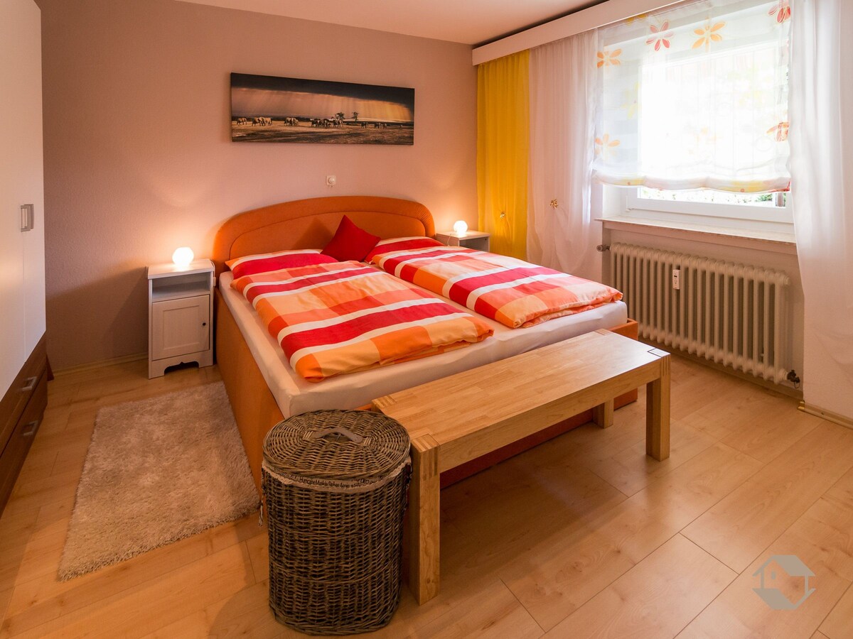 Knopf度假公寓， （ Schömberg ） ， Knopf度假公寓， 50平方米， 1间卧室，最多2人