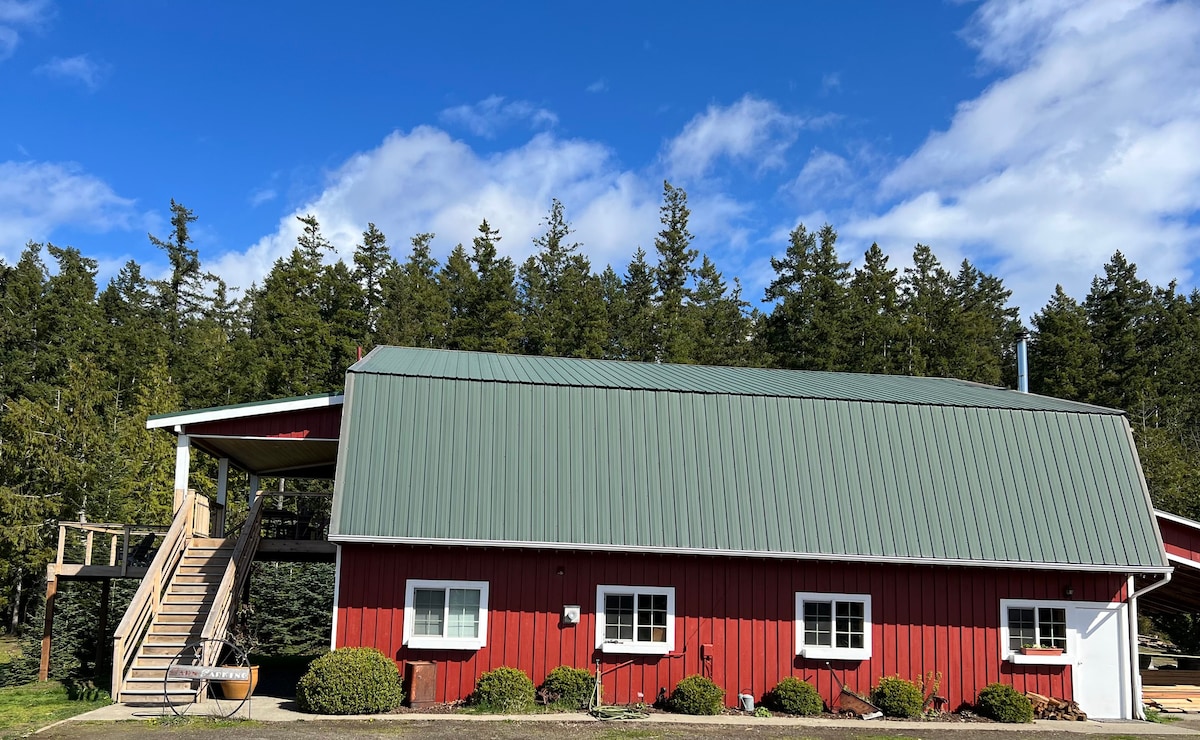 The Barn Apartment at Raspberry Ridge Farm