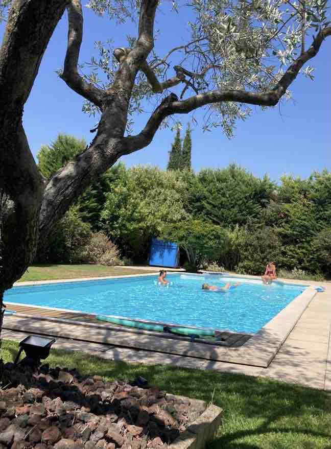 Fanny in Provence. Gite with large swimming pool