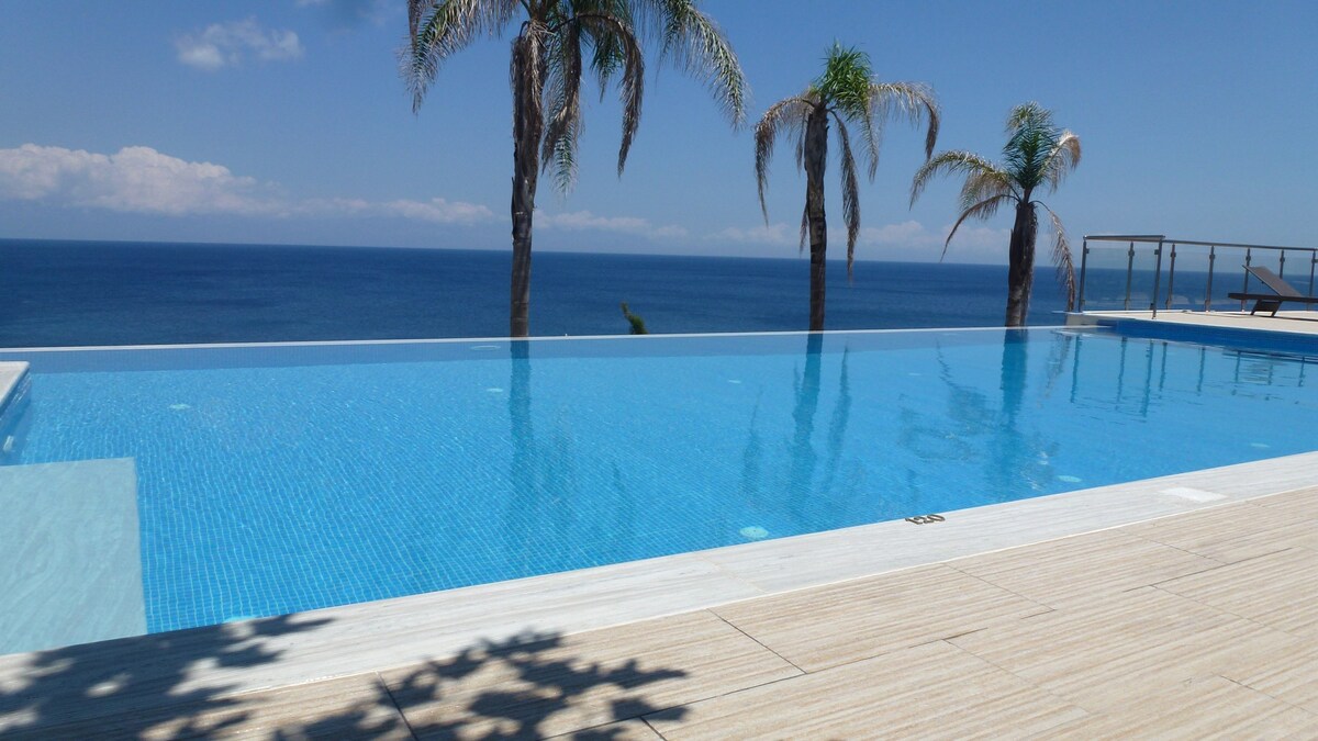 Infinity Blue Villa