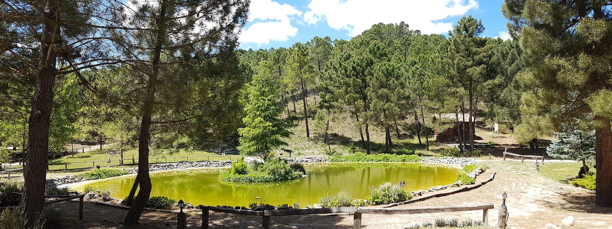 LA CASITA DEL LAGO。PARQUE NATURAL DEL RIO MUNDO。