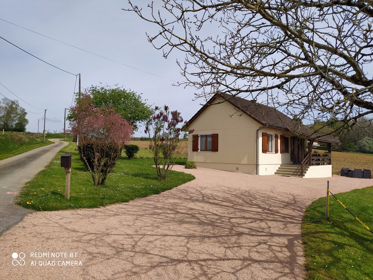 La petite maison 🏡
à la campagne périgourdine