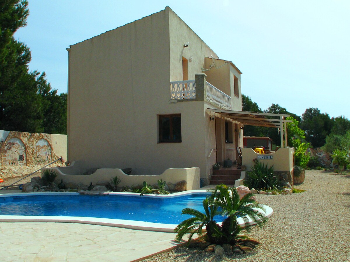 Casa Peregil -带泳池的农舍，最多可入住6人