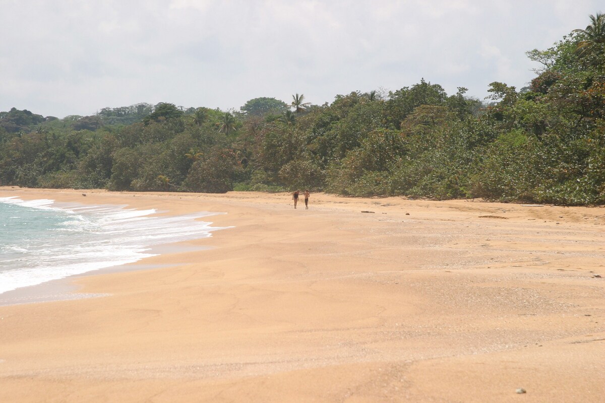 La Playa Casita at Bluff Beach Retreat