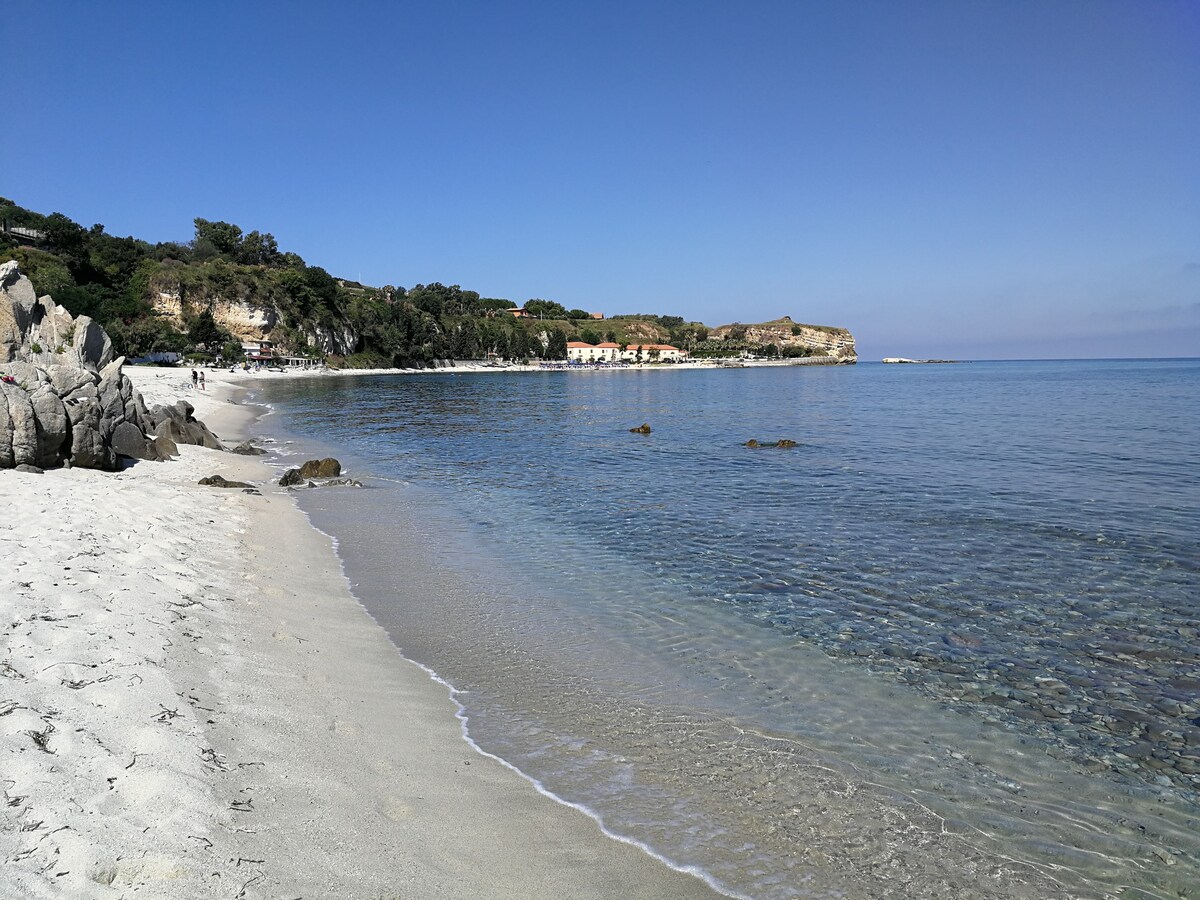 Tropea - Briatico .  A private balcony on the sea!