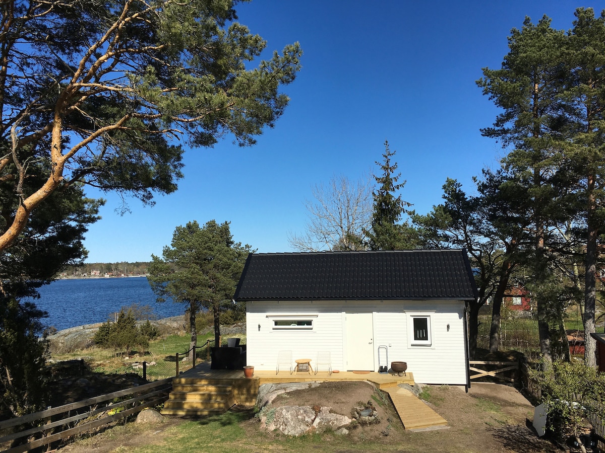 Öregrund市中心的海景小木屋