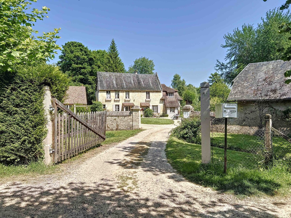 Le Vieux Moulin理想的D日光浴、海滩、Caen和Bayeux