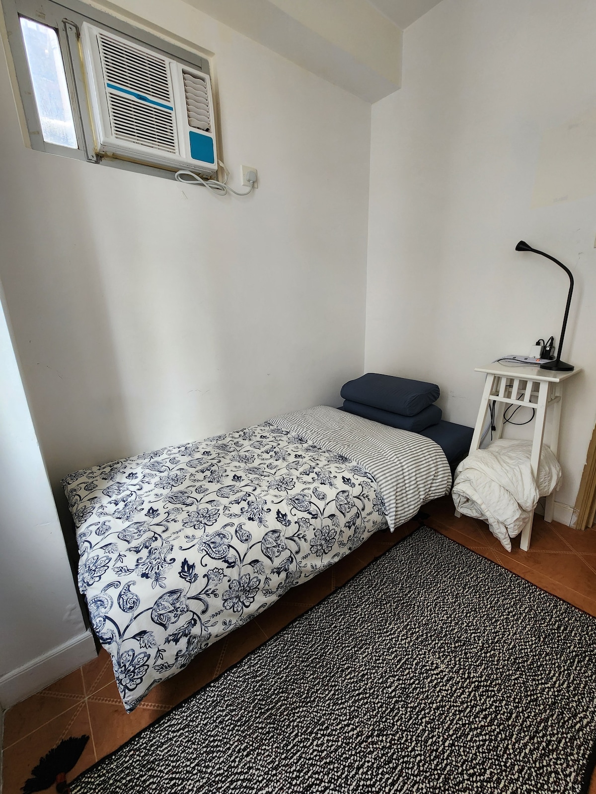 Room great location (solo traveler/digital nomad)