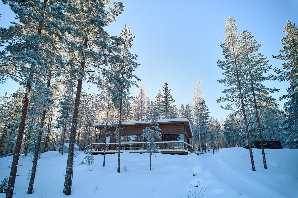 Uusi huvila Kallavedellä