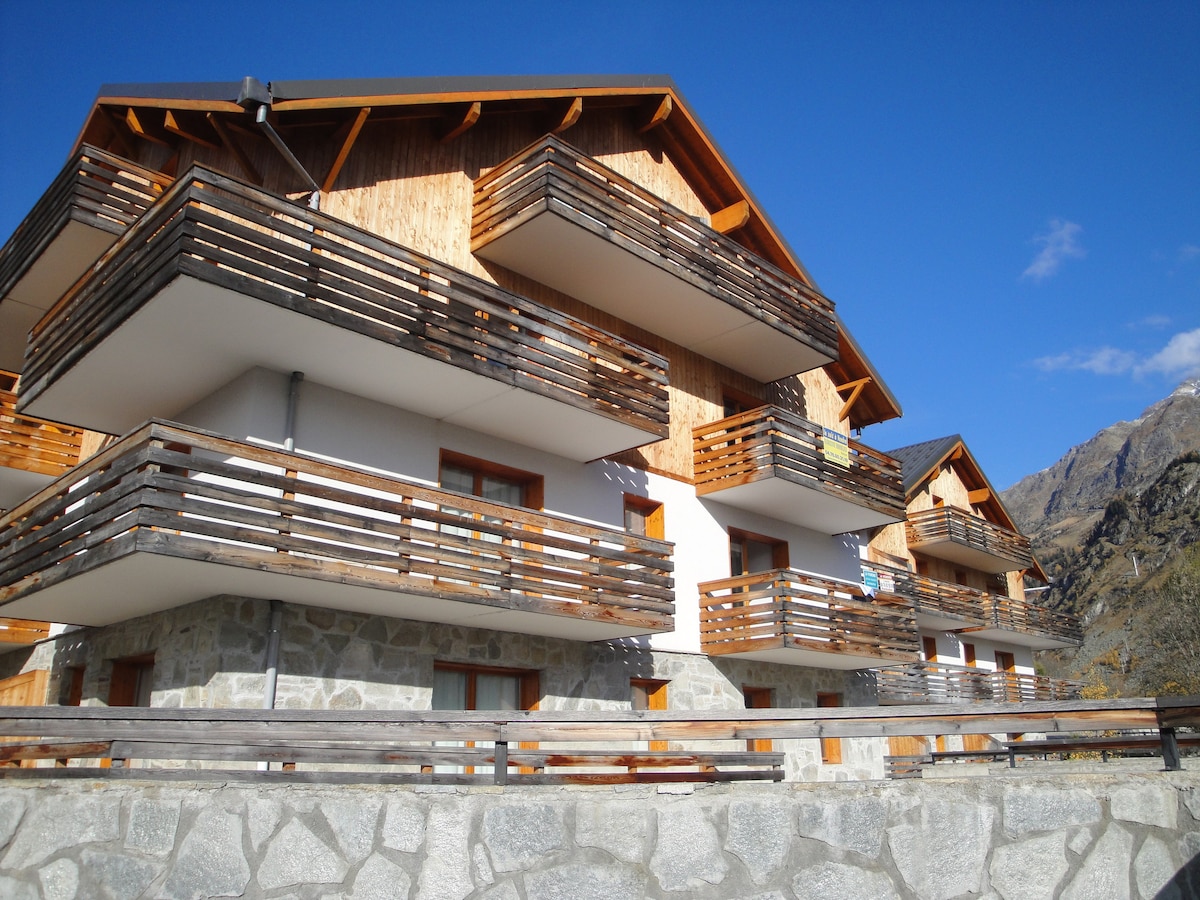 Appartement à Vaujany | Près des pistes de ski!