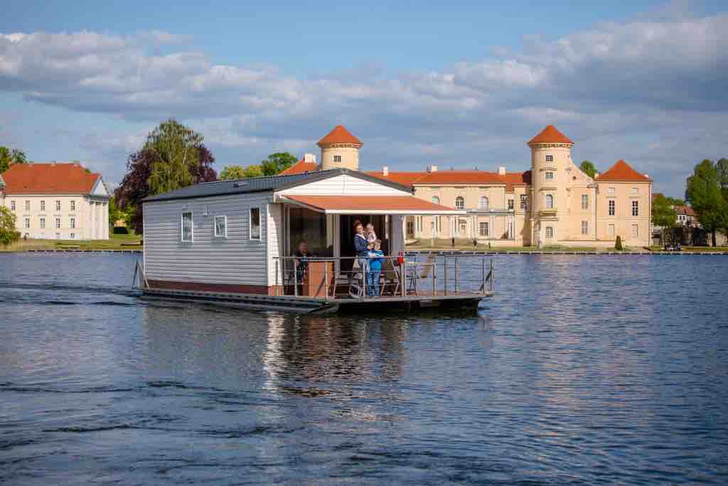 Hausboot Rheinsberg - Lieblingsplatz zu Wasser