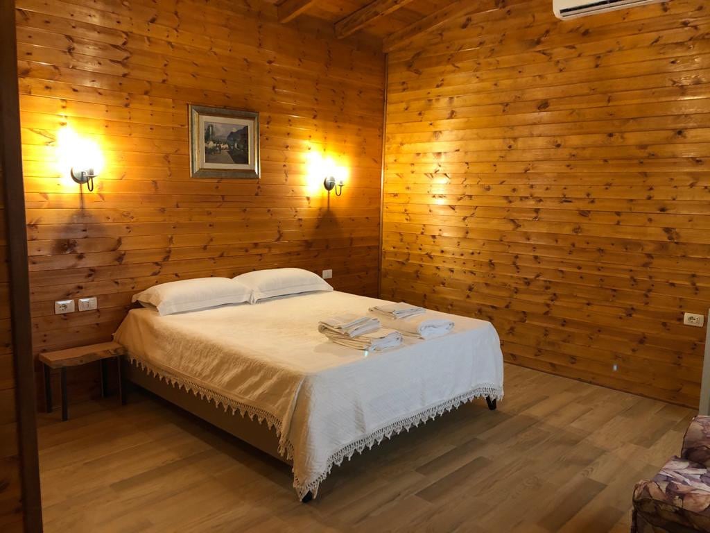 Village Wooden Rooms (4)