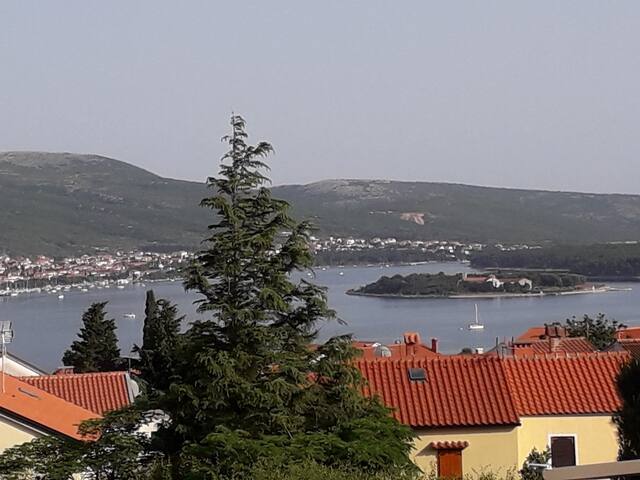 KORNIĆ otok Krk的民宿