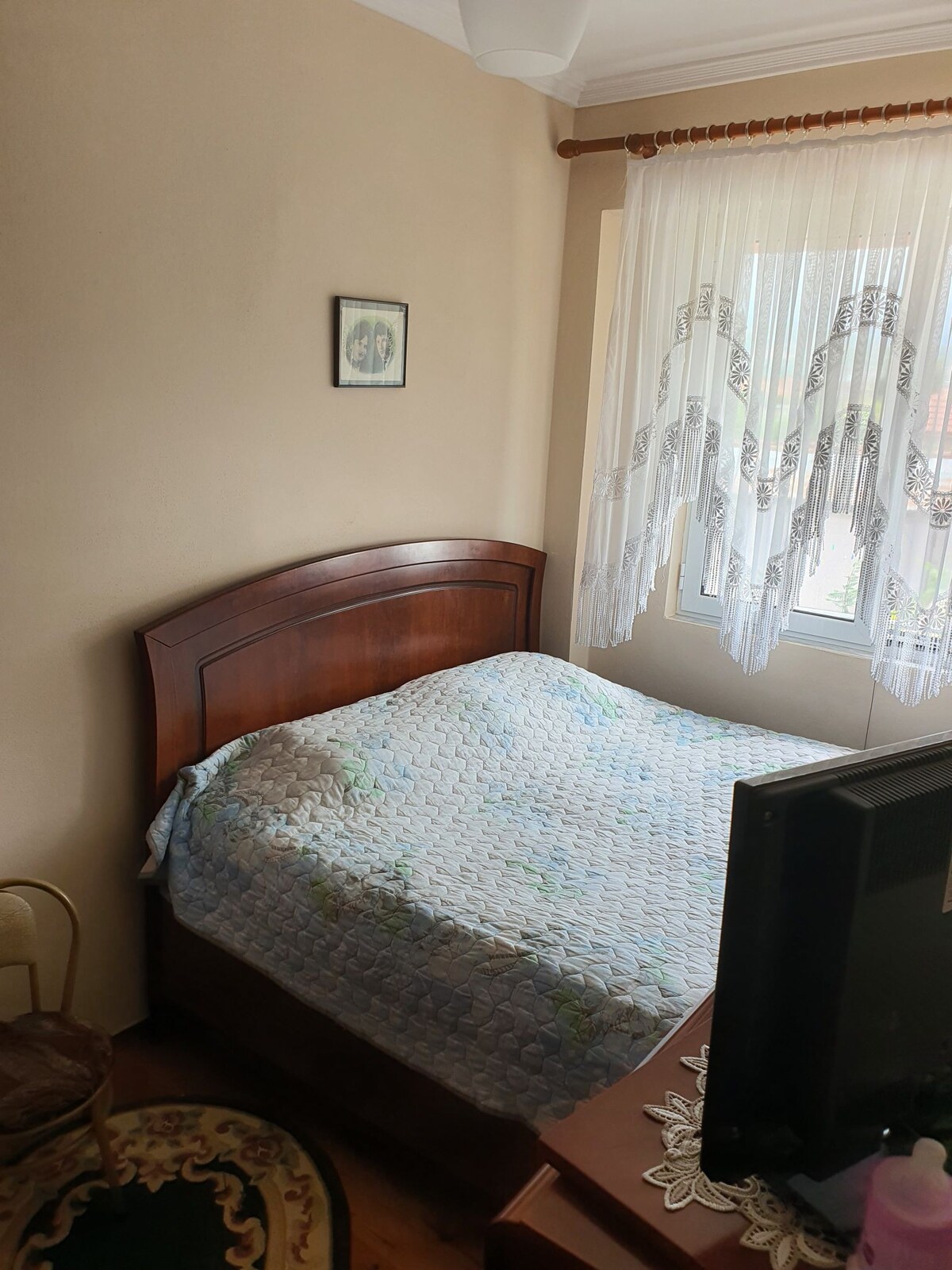 Cheerful 2 bedroom country villa with free parking