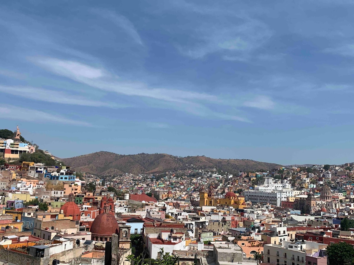 Increíble Vista a la Ciudad con Terraza