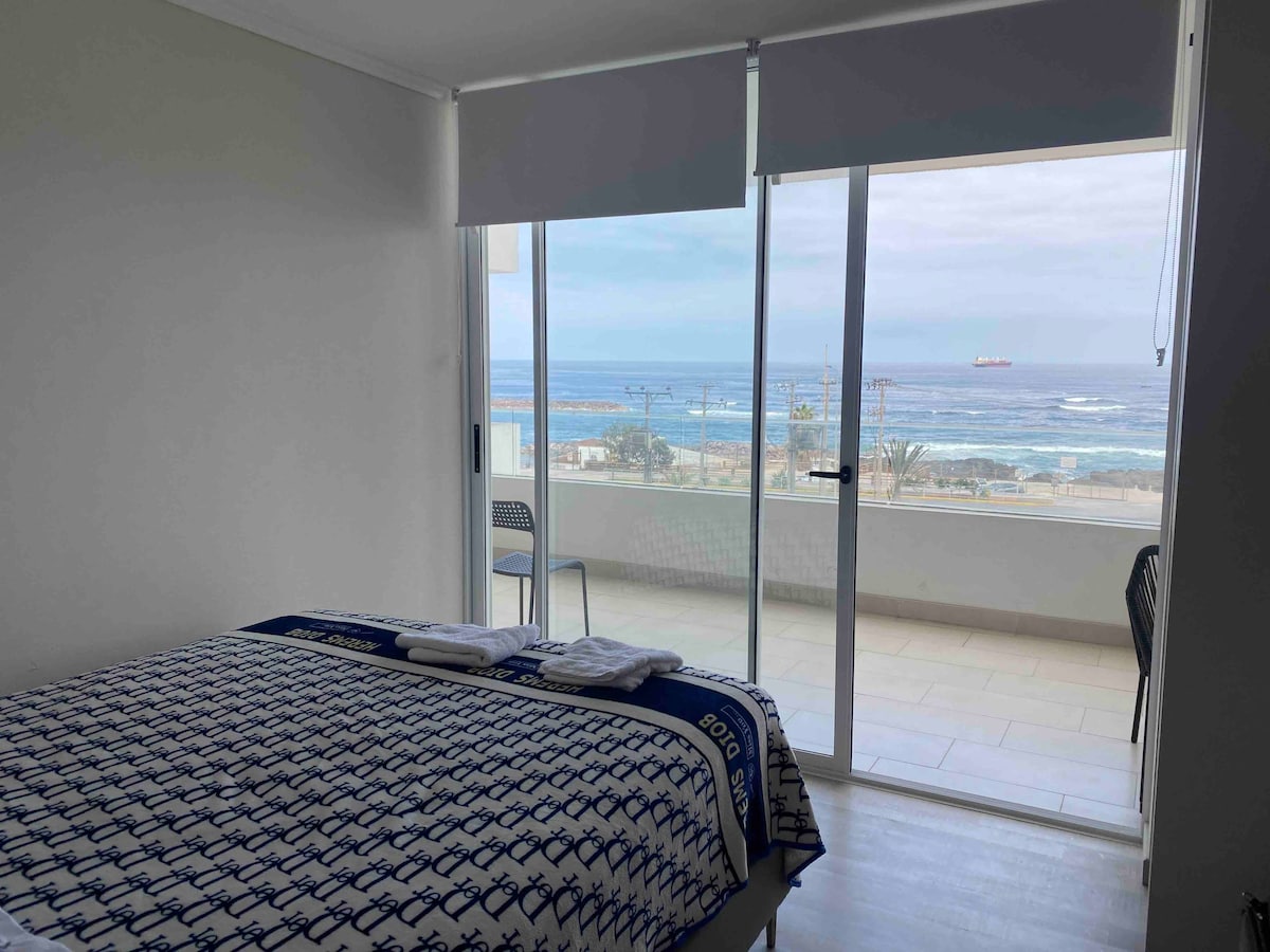 Cosy departamento with parking and beach view