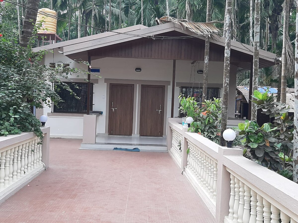 Saffron House with 2 Bedroom near Nandgaon Beach