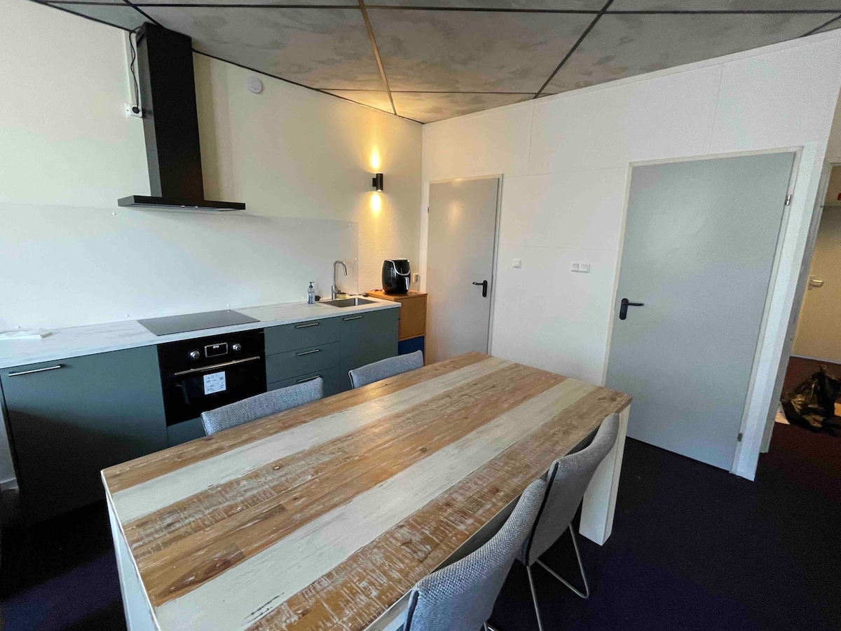 3. Lux apartment in Gouda, 50 mtrs from station