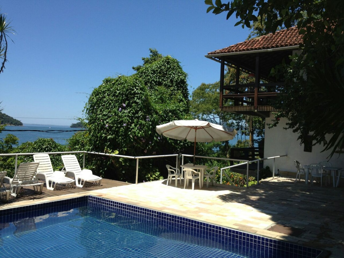 Casa na Ilha with Pool and Praia in Itacuruça