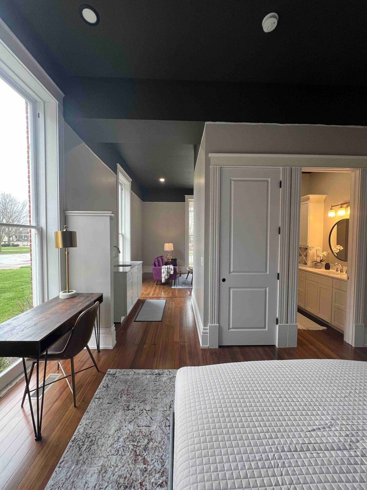 Newly remodeled Suite B in Historic Frost Village