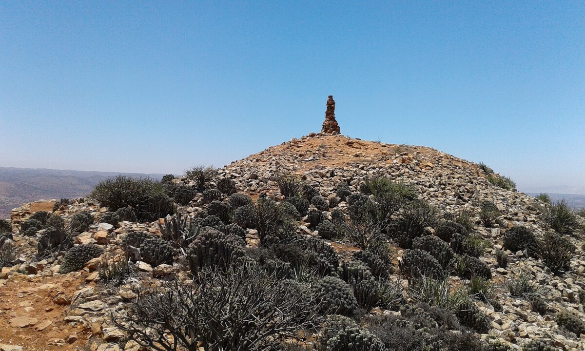 探索Amazigh山，现场住宿