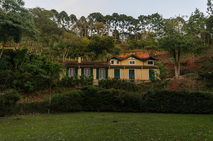 Santo Antônio do Pinhal的民宿