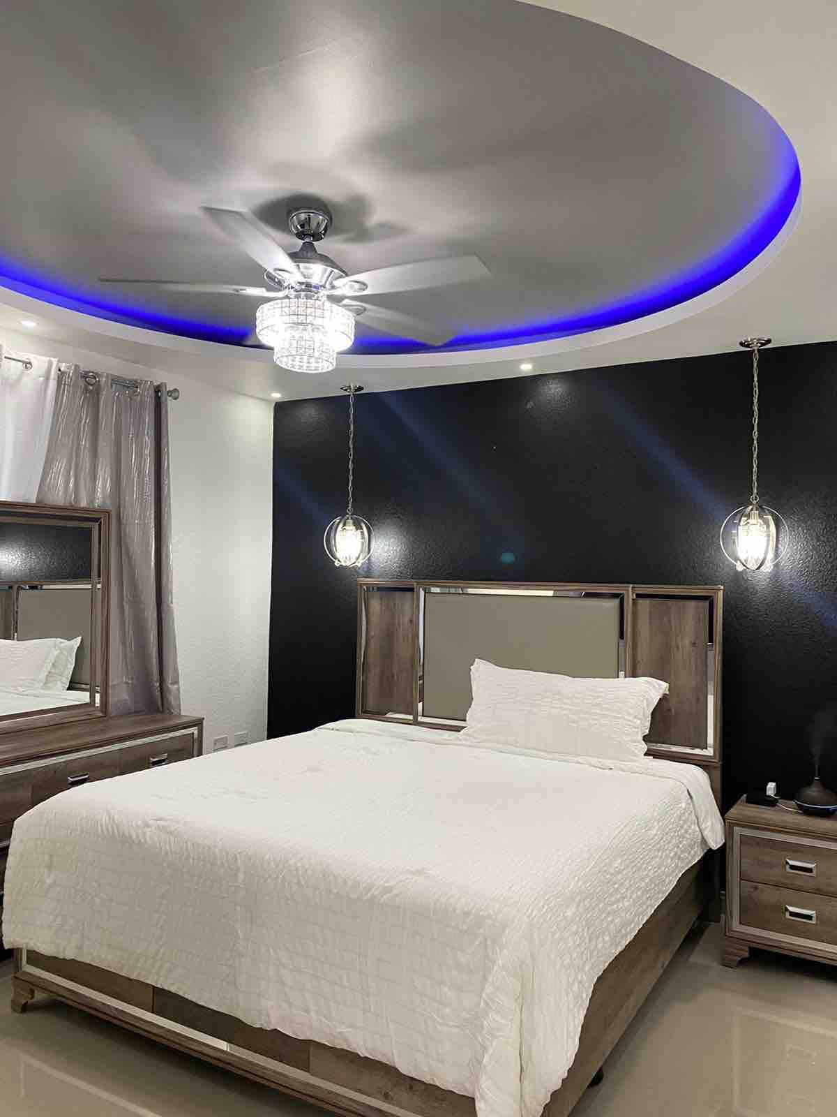N-Mac luxury 2 Bedroom Rental unit,pool&jaccuzi