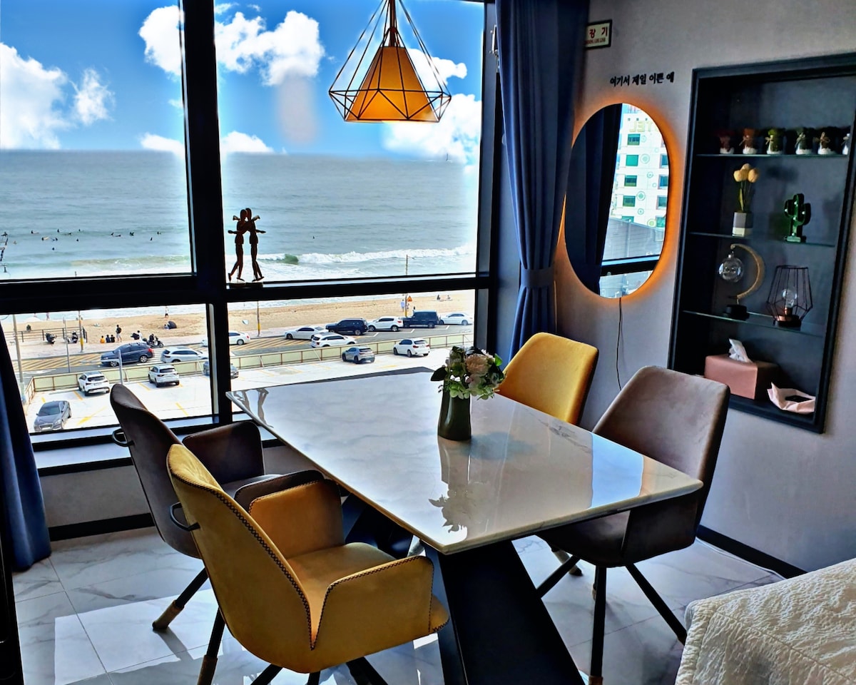 松亭海滩TheBlueOcean前面的海景🏖餐厅🌊🎬Netflix派🎊对🎆室🏠
