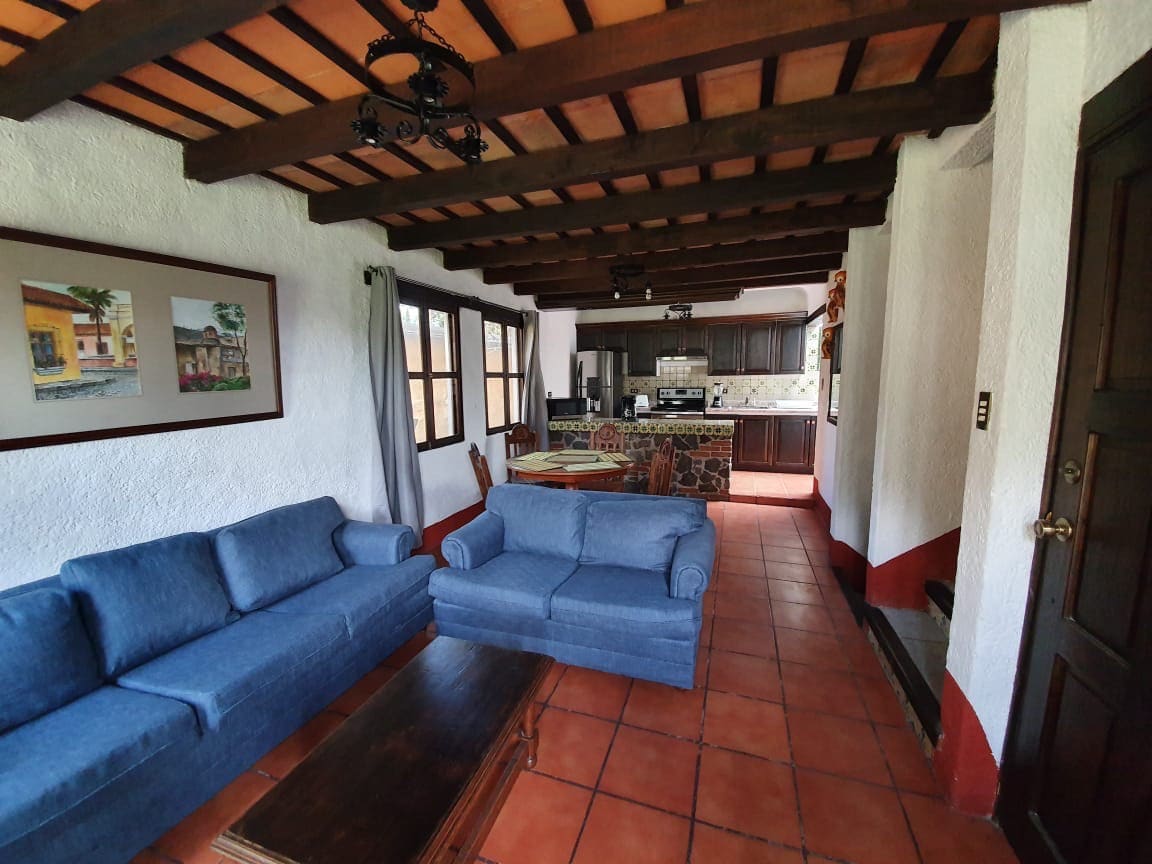 Townhouse with amazing location in Antigua (10)