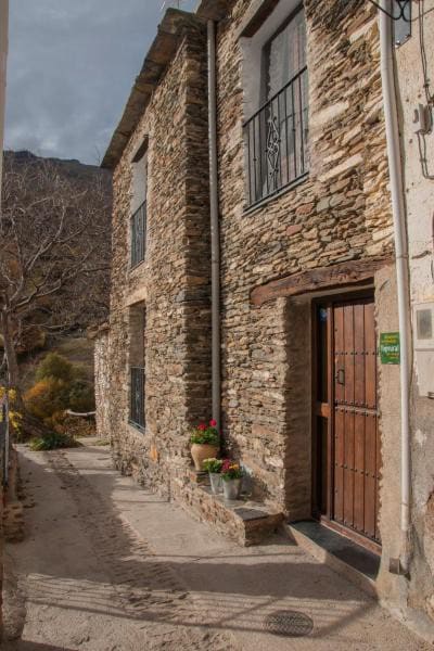 Casa-Jardín "La Juana". Rural.Trevélez.Alpujarra