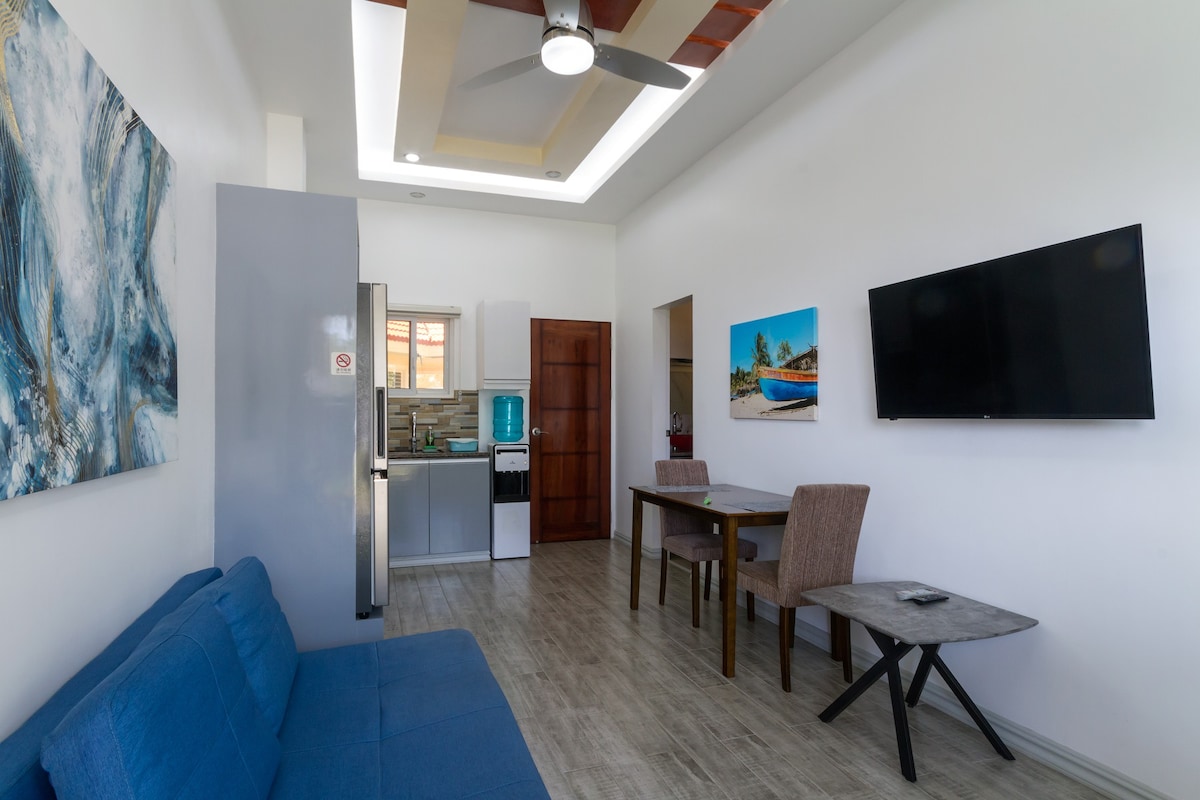 Green Turtle Residences-Apartment 2A
