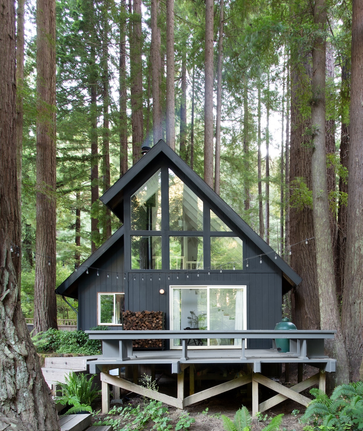 Caz Cabin ： Creekside Architect Retreat、Wood Stove