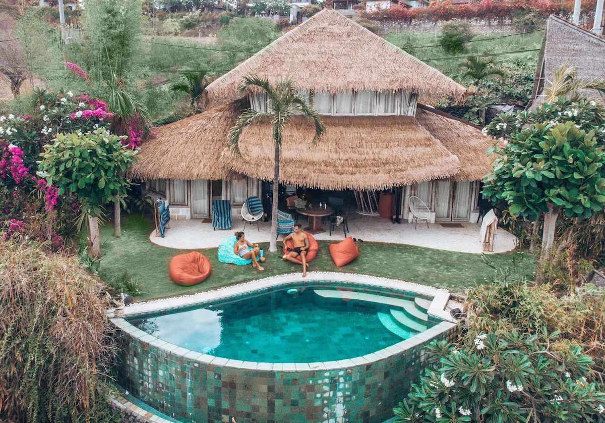 独特的海景竹屋别墅+私人泳池
