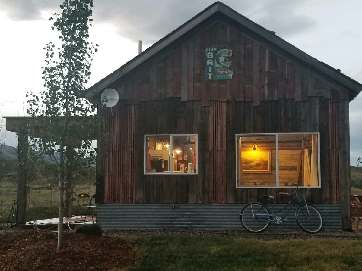 The Grainery at Yellowstone Homestead in Emigrant