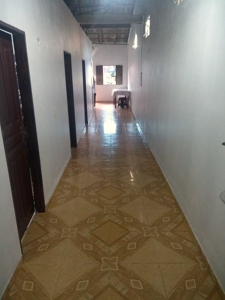 Quarto em casa prox ao Bumbódromo.