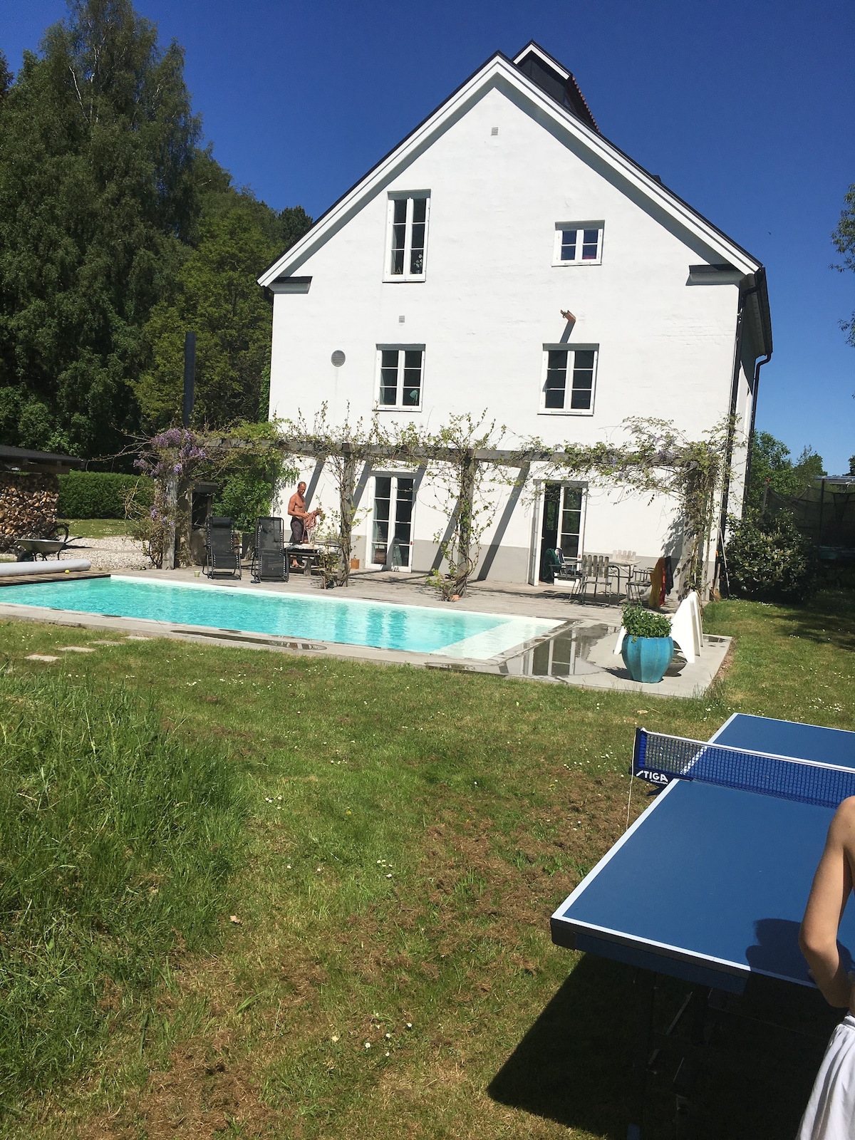 Stor villa med pool nära Sofiero
