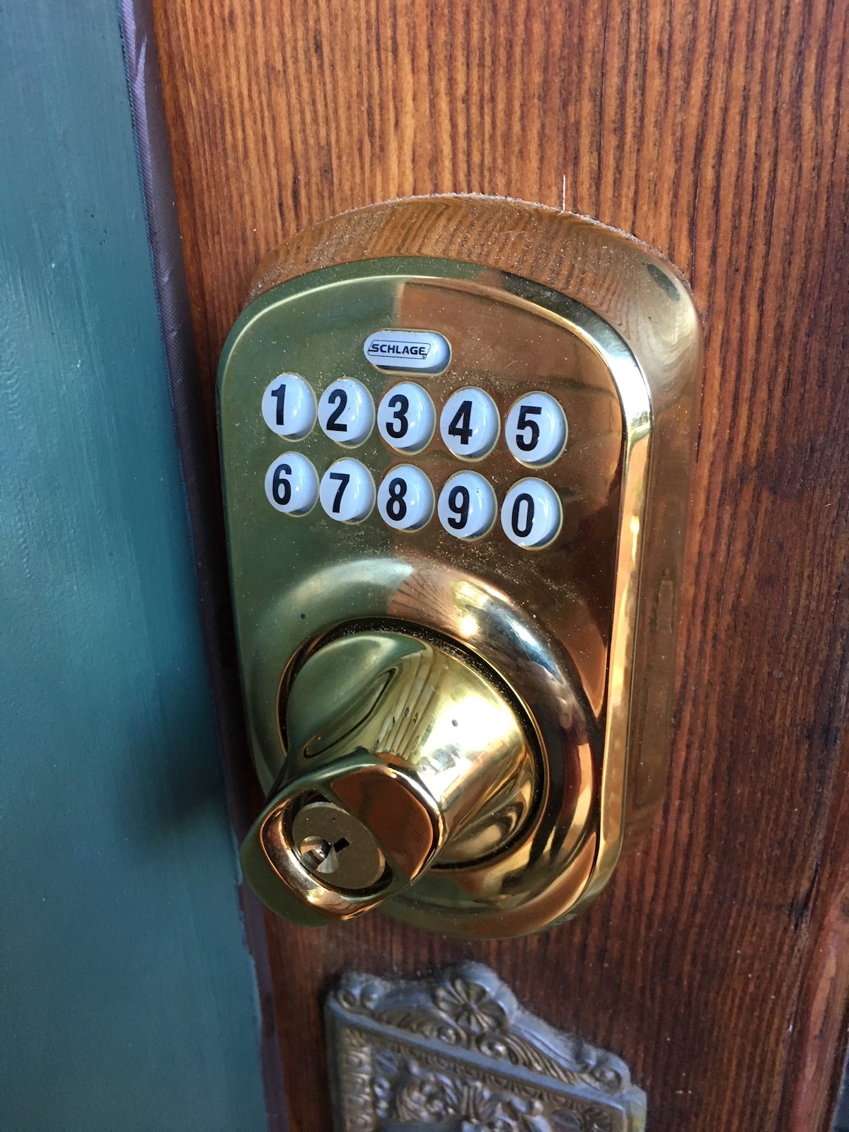 A private apartment with Self Check-in.