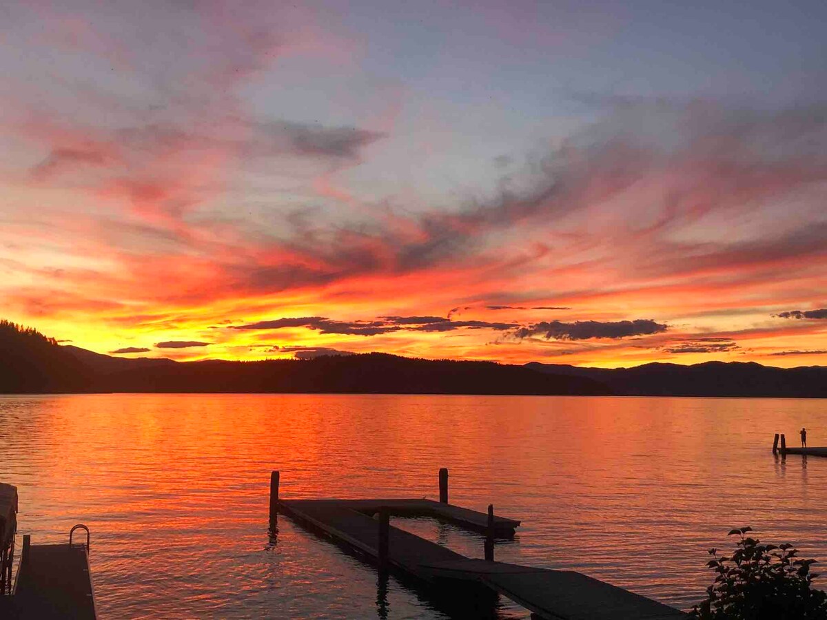 Beautiful Priest Lake home in Coolin, Idaho!