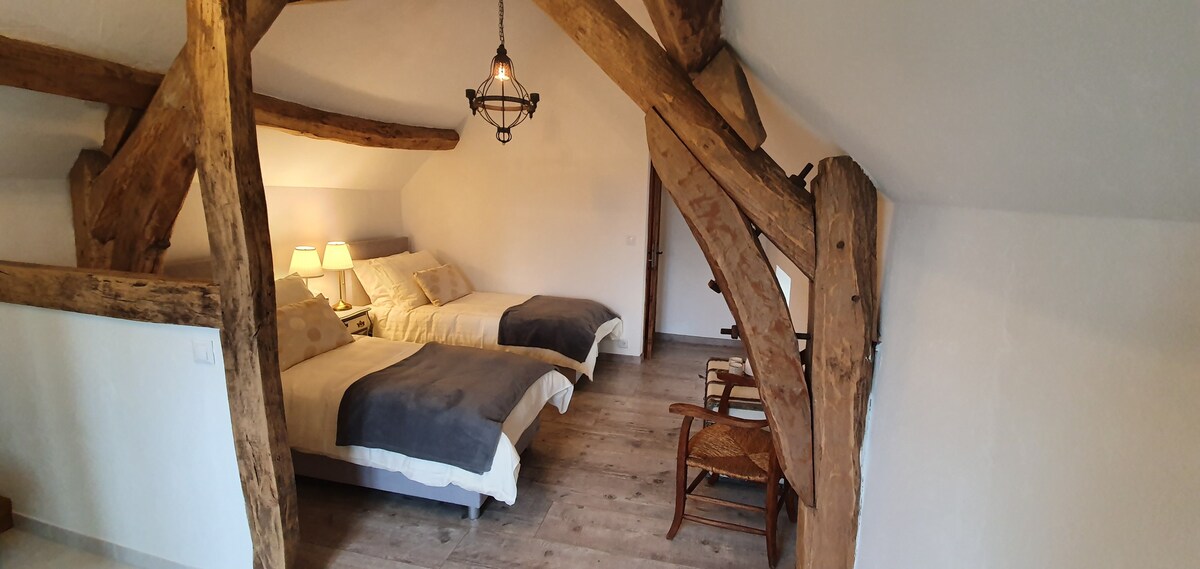 The Hayloft-Large-Double or Twin-Ensuite-Countryside view
