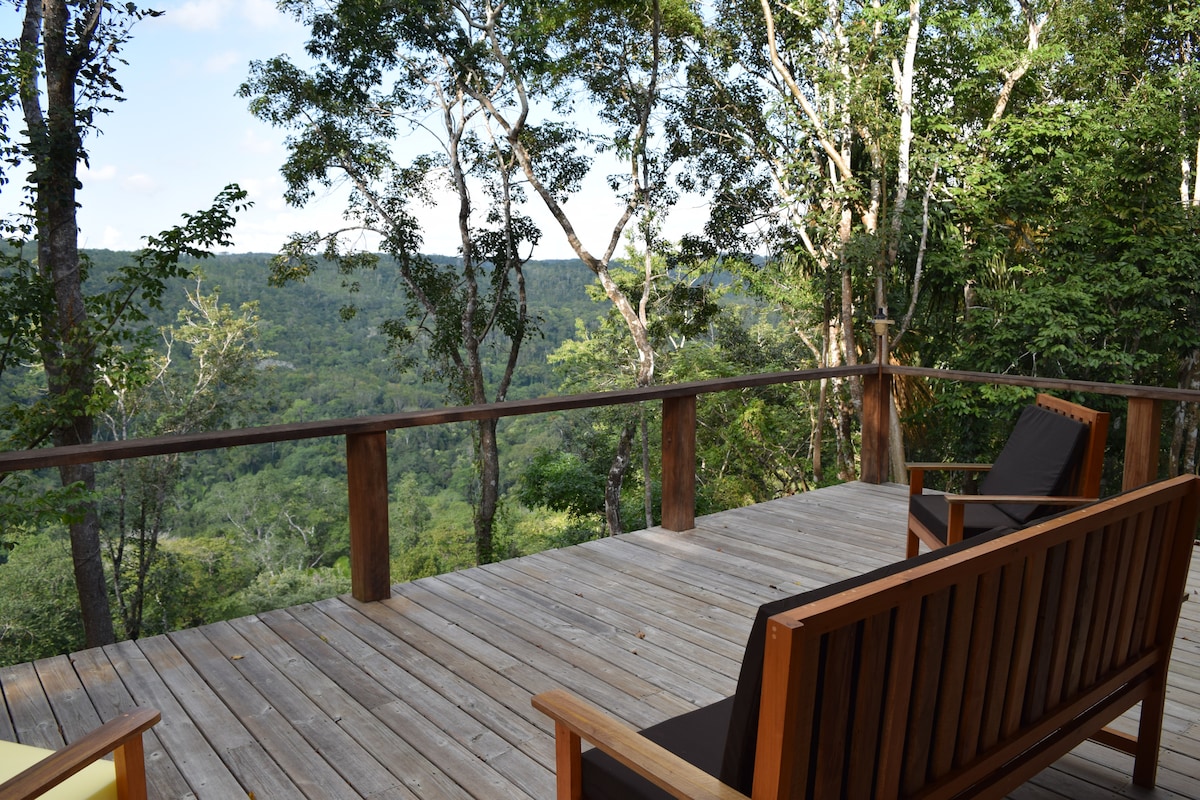 Arrowhead- Off Grid Luxury Jungle Lodge