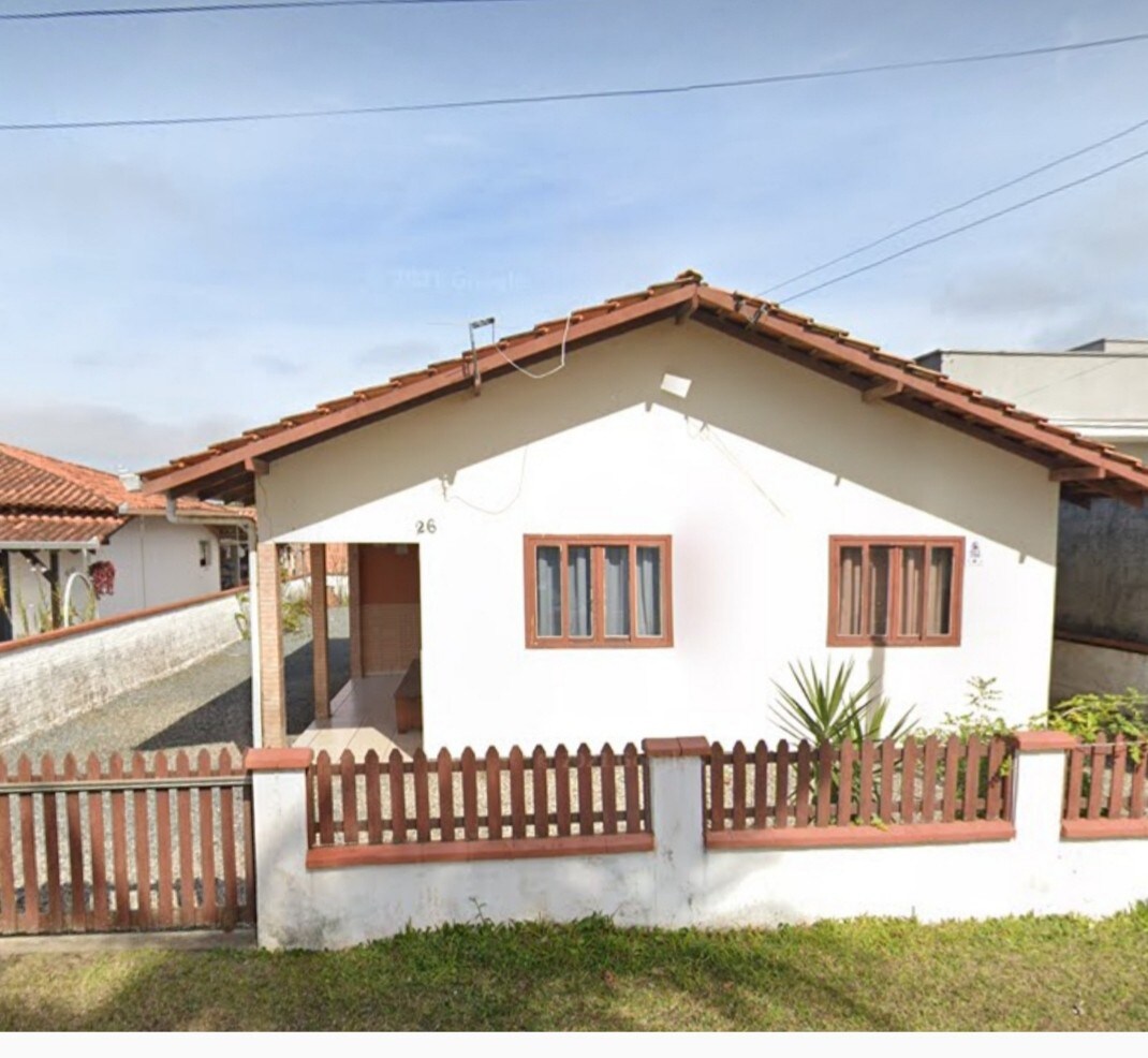 Alugo casa B.Barra do Sul