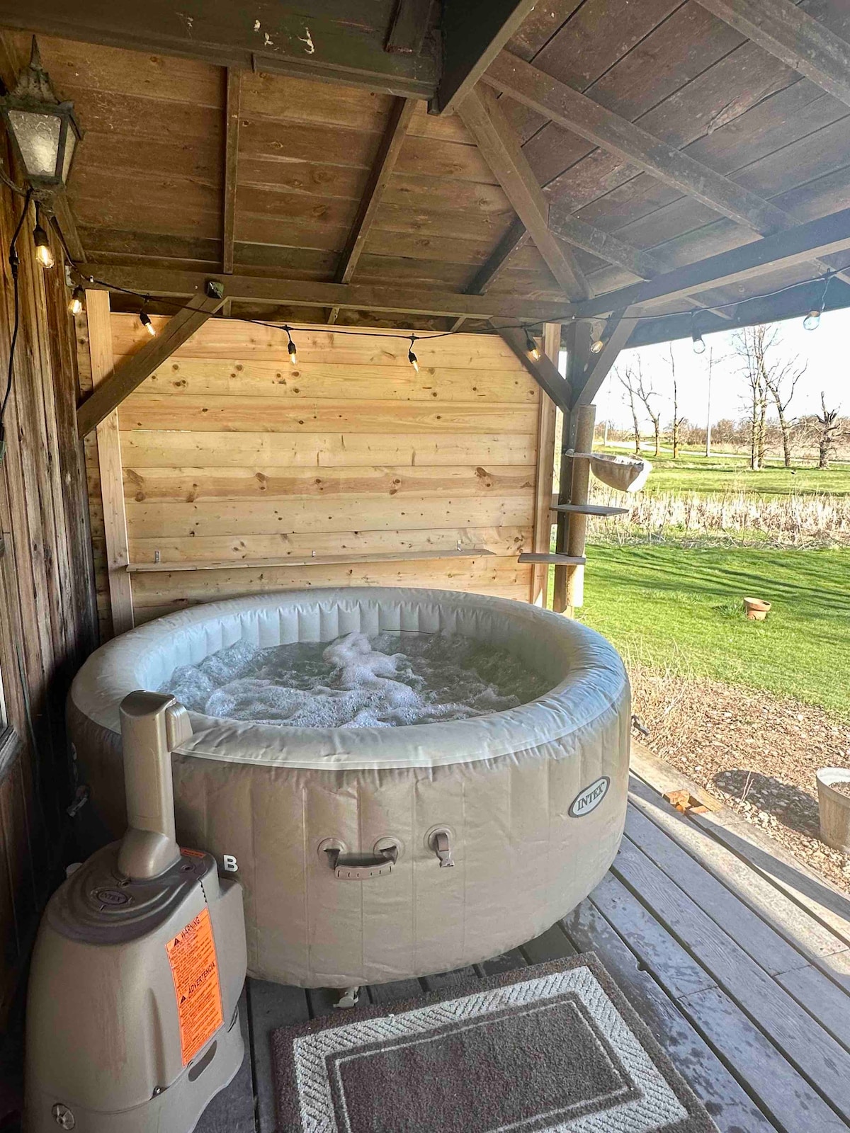 克里特岛带热水浴缸的舒适小木屋
