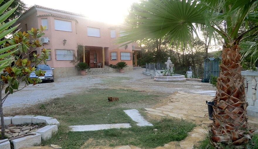 Xàtiva的大型房子，带泳池和大型花园