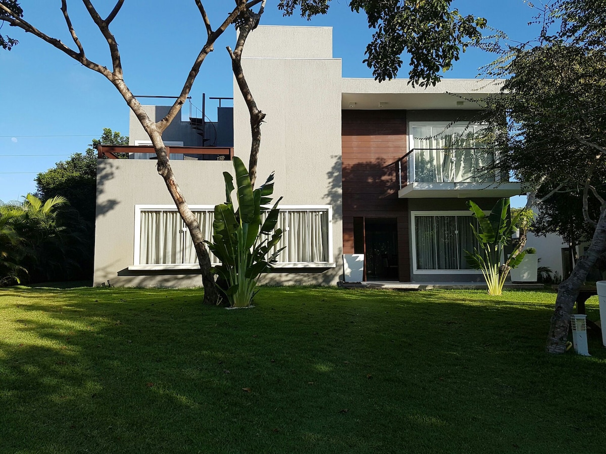 Pleasant house 5suites itacimirim. 5a das Lagoas.