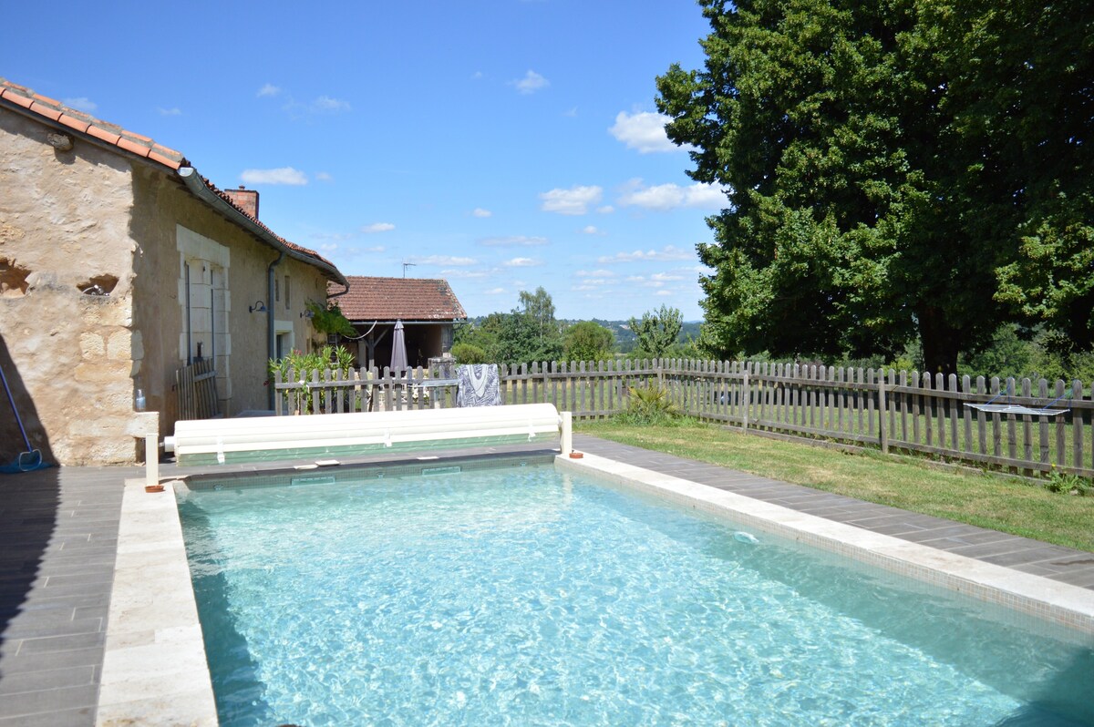 Baloking - charming poolside house in the Dordogne