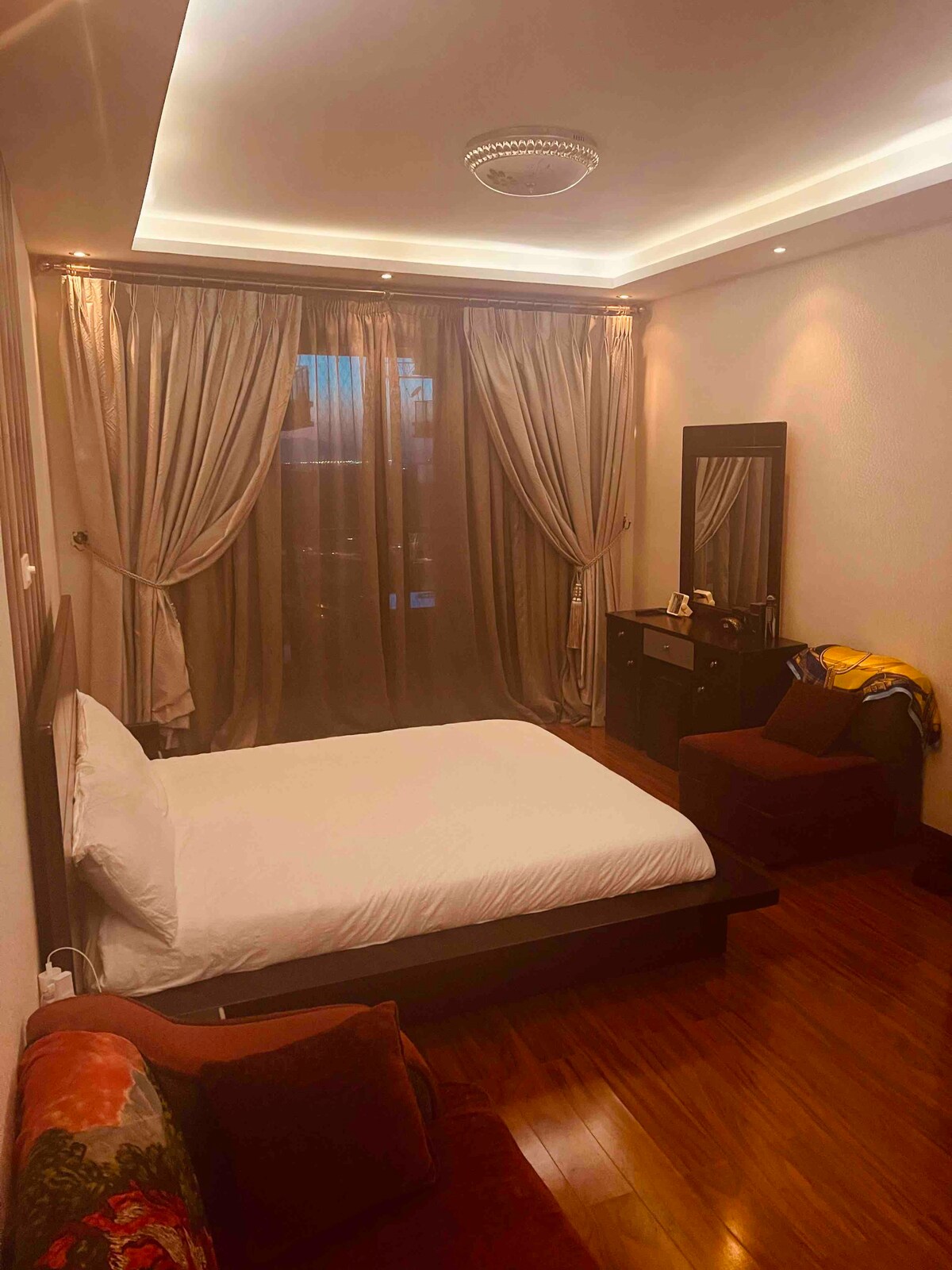 可爱的三卧室公寓，位于亚的斯亚贝巴市中心。