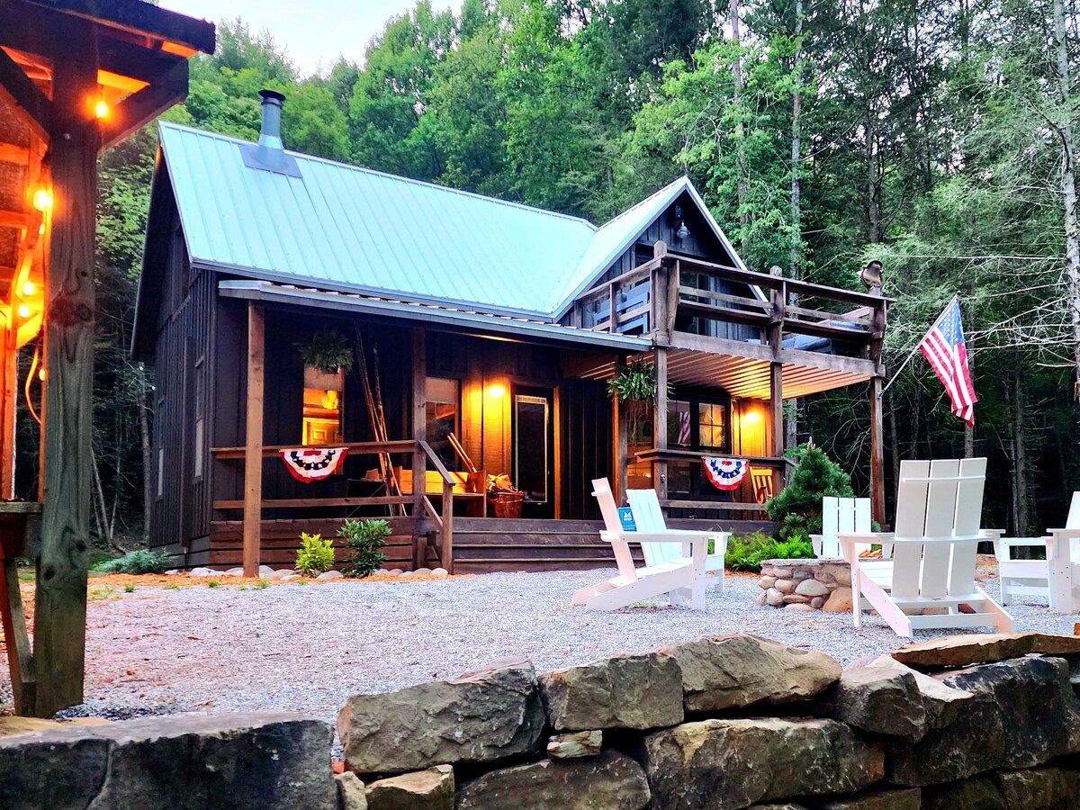 River Cabin/Fire Pit/Private Waterfall