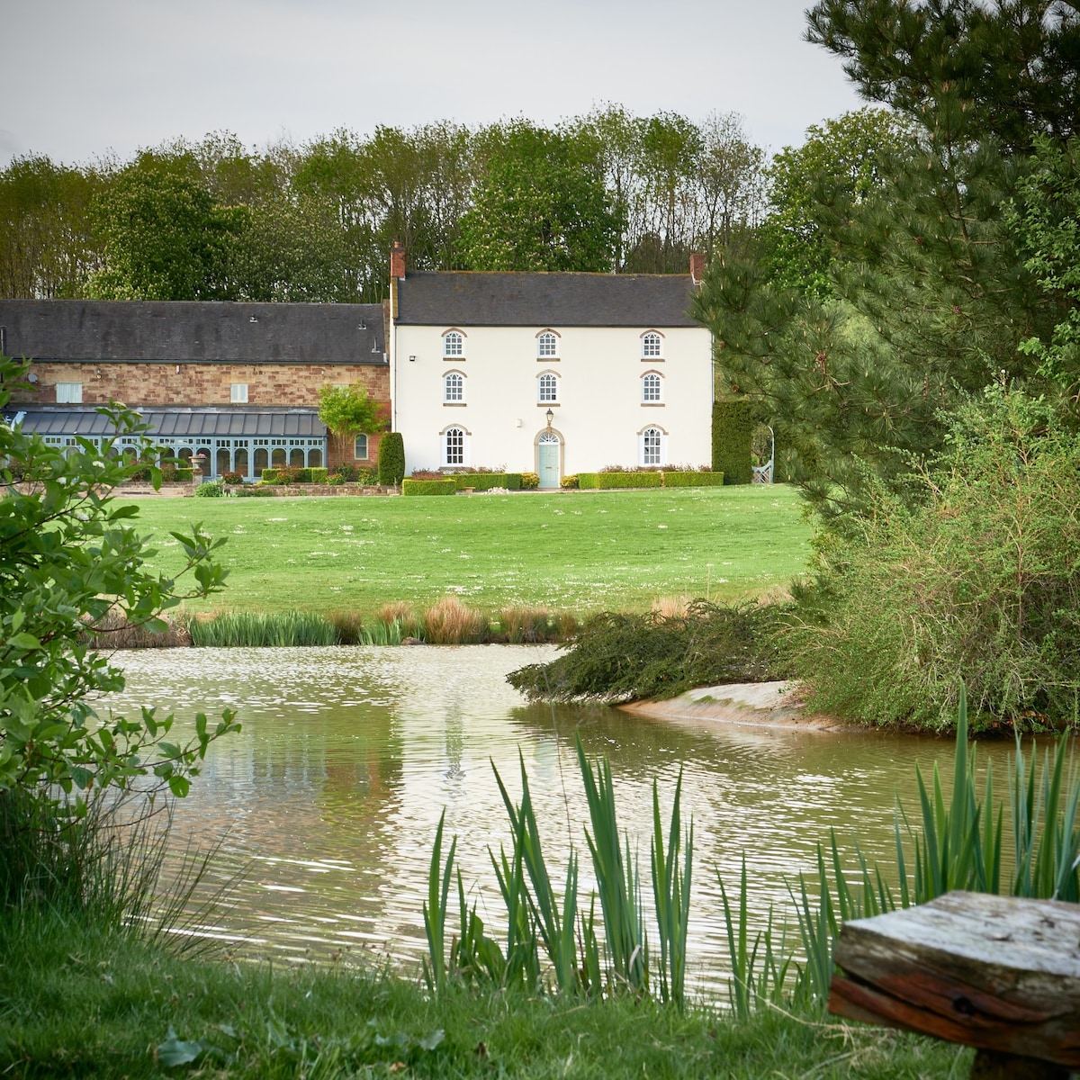 Heron House - A Grand Georgian Farmhouse