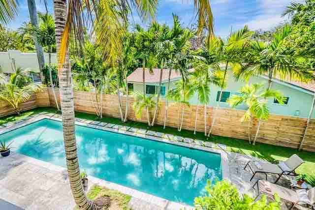 位于椰林中心的迈阿密豪华别墅，带泳池